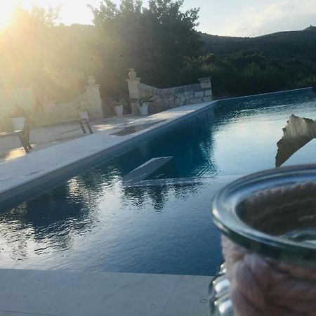 Villa Meriem Noto Eksteriør billede