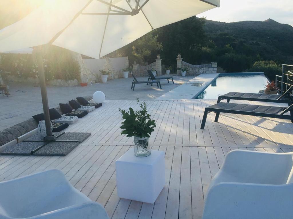 Villa Meriem Noto Eksteriør billede