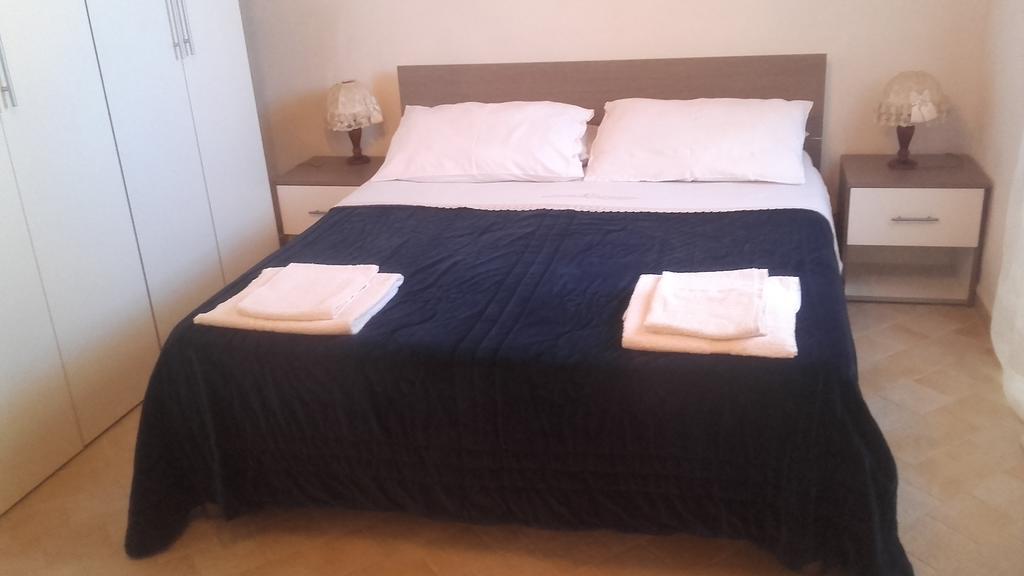 Villa Meriem Noto Eksteriør billede